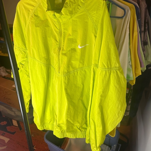 Nike x Stussy Windrunner 'Bright Cactus' - Picture 6 of 6